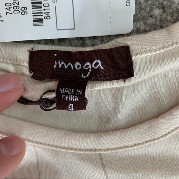 Imoga Ivory and Pink Frilly Sparkle High Heel Graphic Tshirt Size 4 - Picture 4 of 5